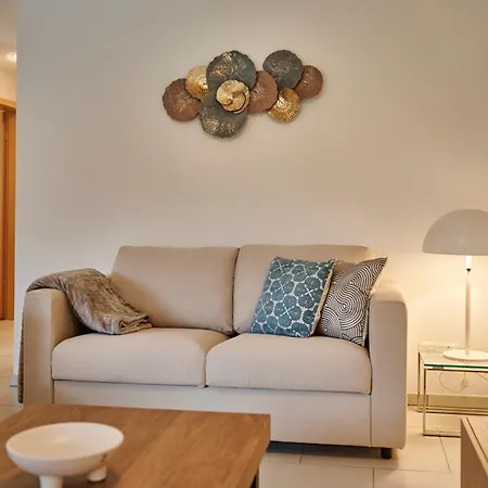 Apartman Great Location, Spacious, Views, Modern