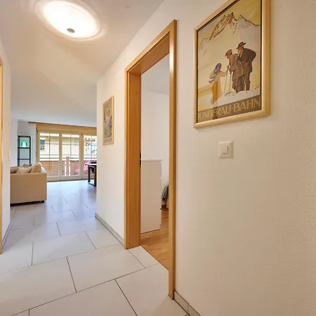 Great Location, Spacious, Views, Modern Lägenhet