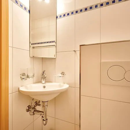 Great Location, Spacious, Views, Modern *