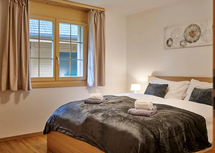 Great Location, Spacious, Views, Modern Apartman