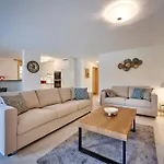 Great Location, Spacious, Views, Modern * Lauterbrunnen