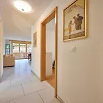 Great Location, Spacious, Views, Modern Lägenhet